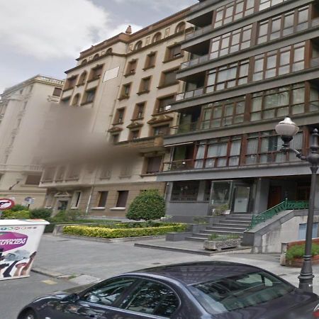 Cv33 Ostatua Hotel Bilbao Esterno foto
