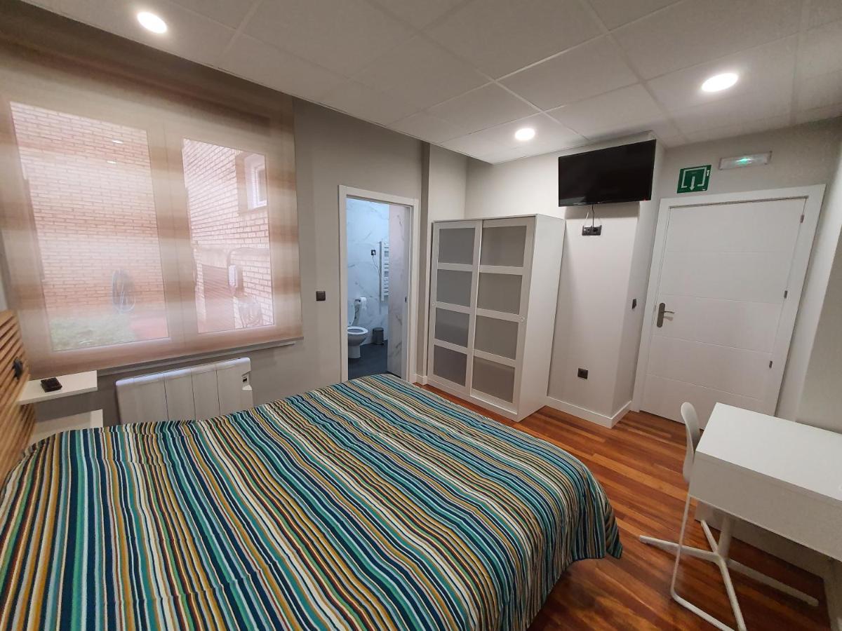 Cv33 Ostatua Hotel Bilbao Esterno foto