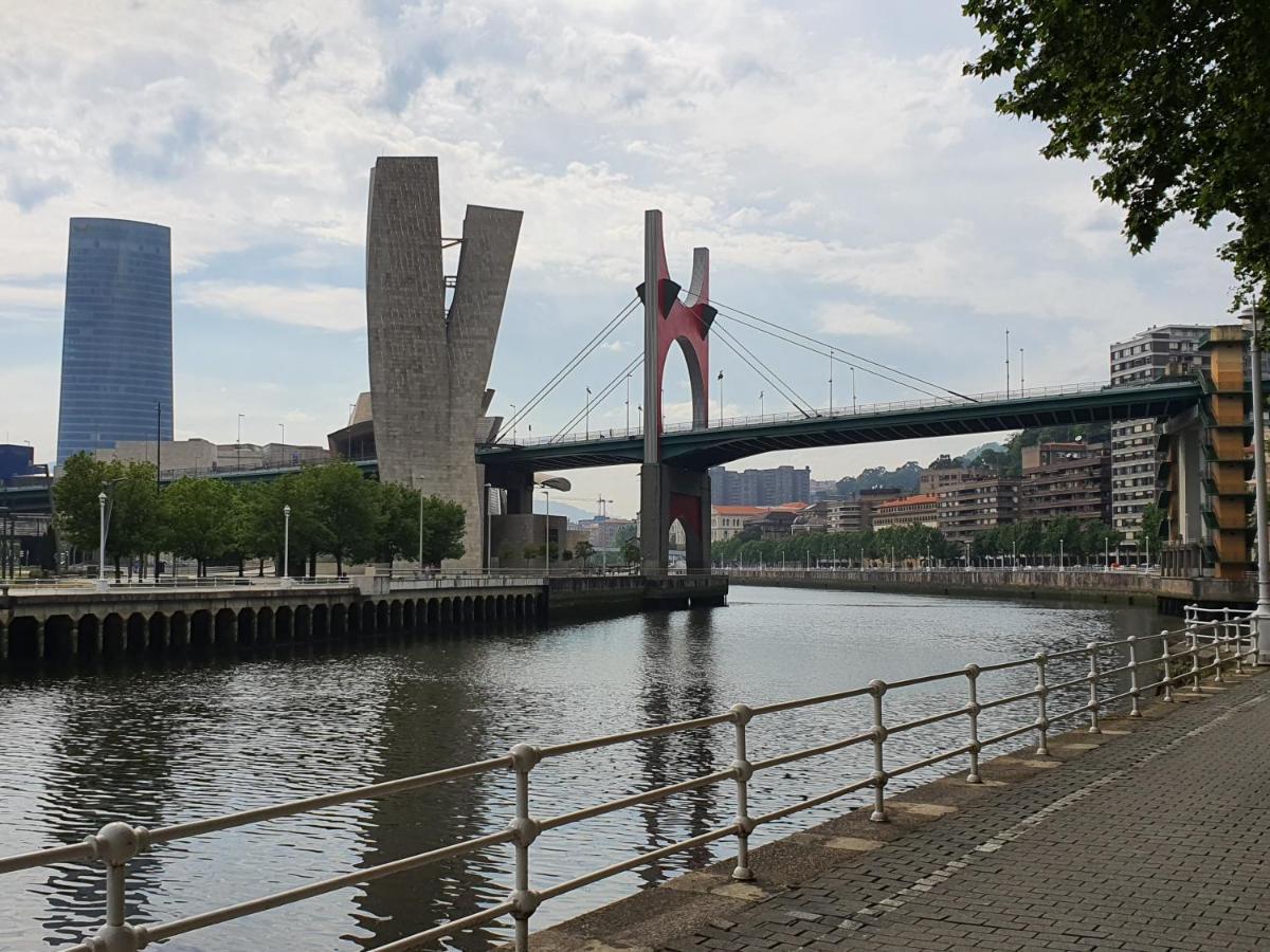Cv33 Ostatua Hotel Bilbao Esterno foto