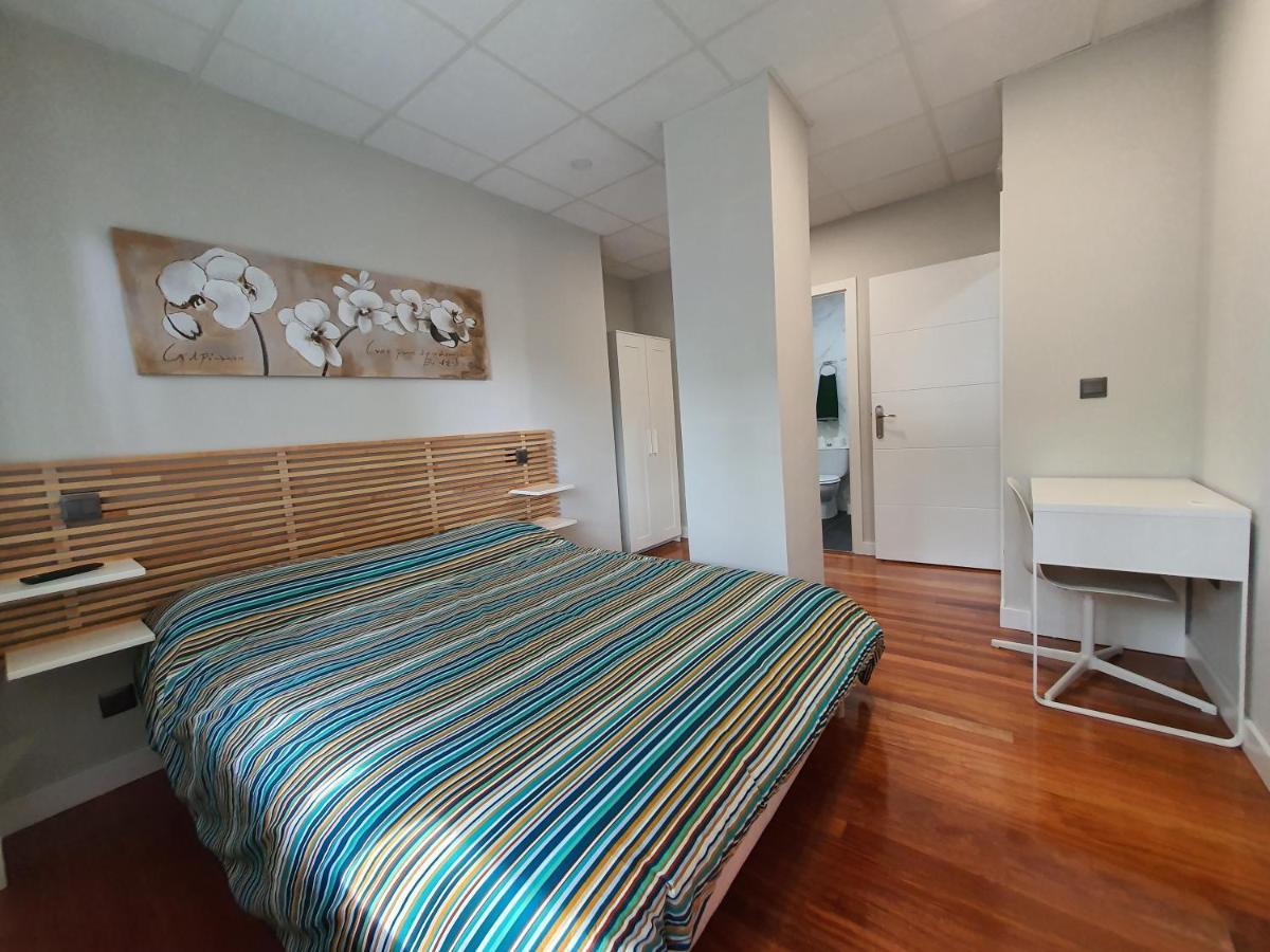 Cv33 Ostatua Hotel Bilbao Esterno foto